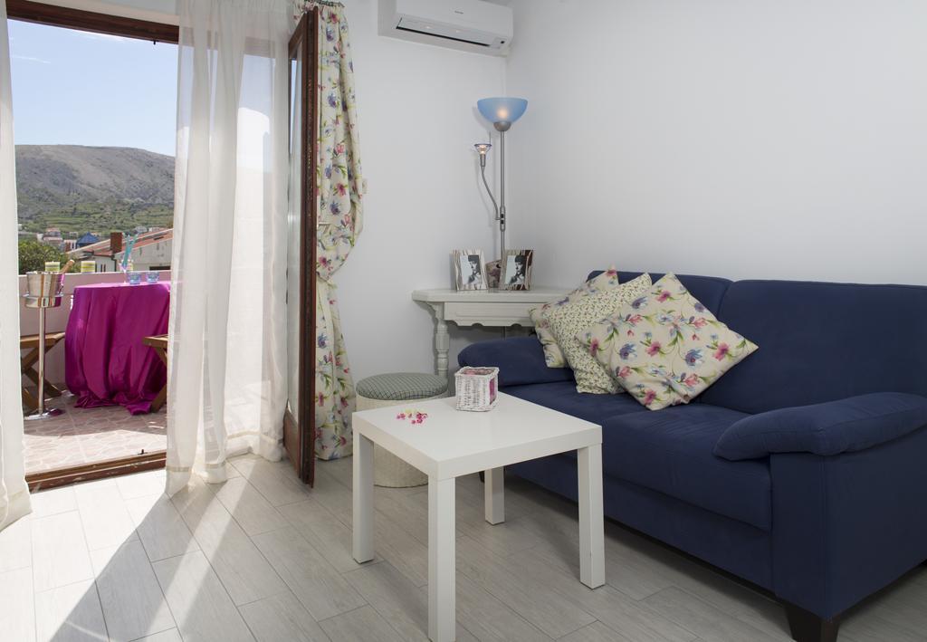 Sea Margarita Apartment Pag Town Exterior photo